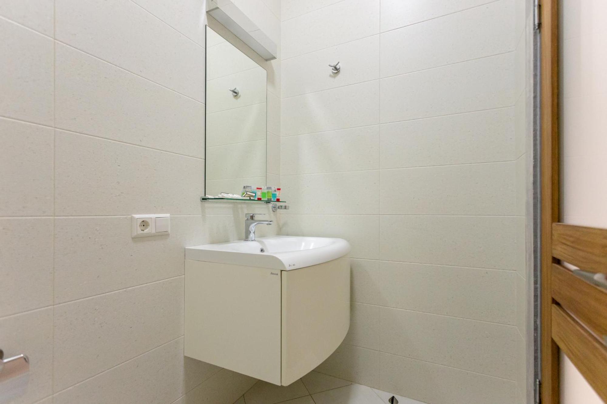 Serviced Apartment On Rustaveli Avenue 9 Tiflis Exterior foto