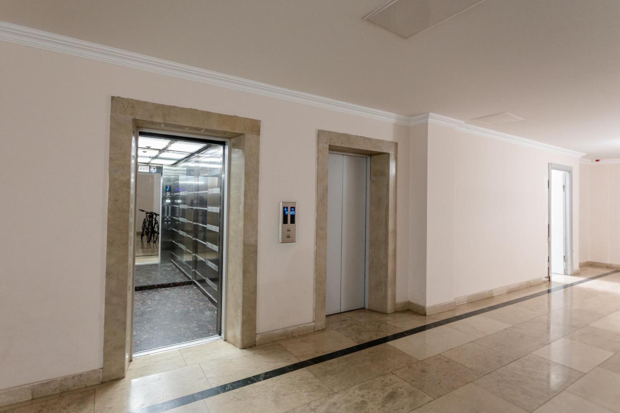 Serviced Apartment On Rustaveli Avenue 9 Tiflis Exterior foto