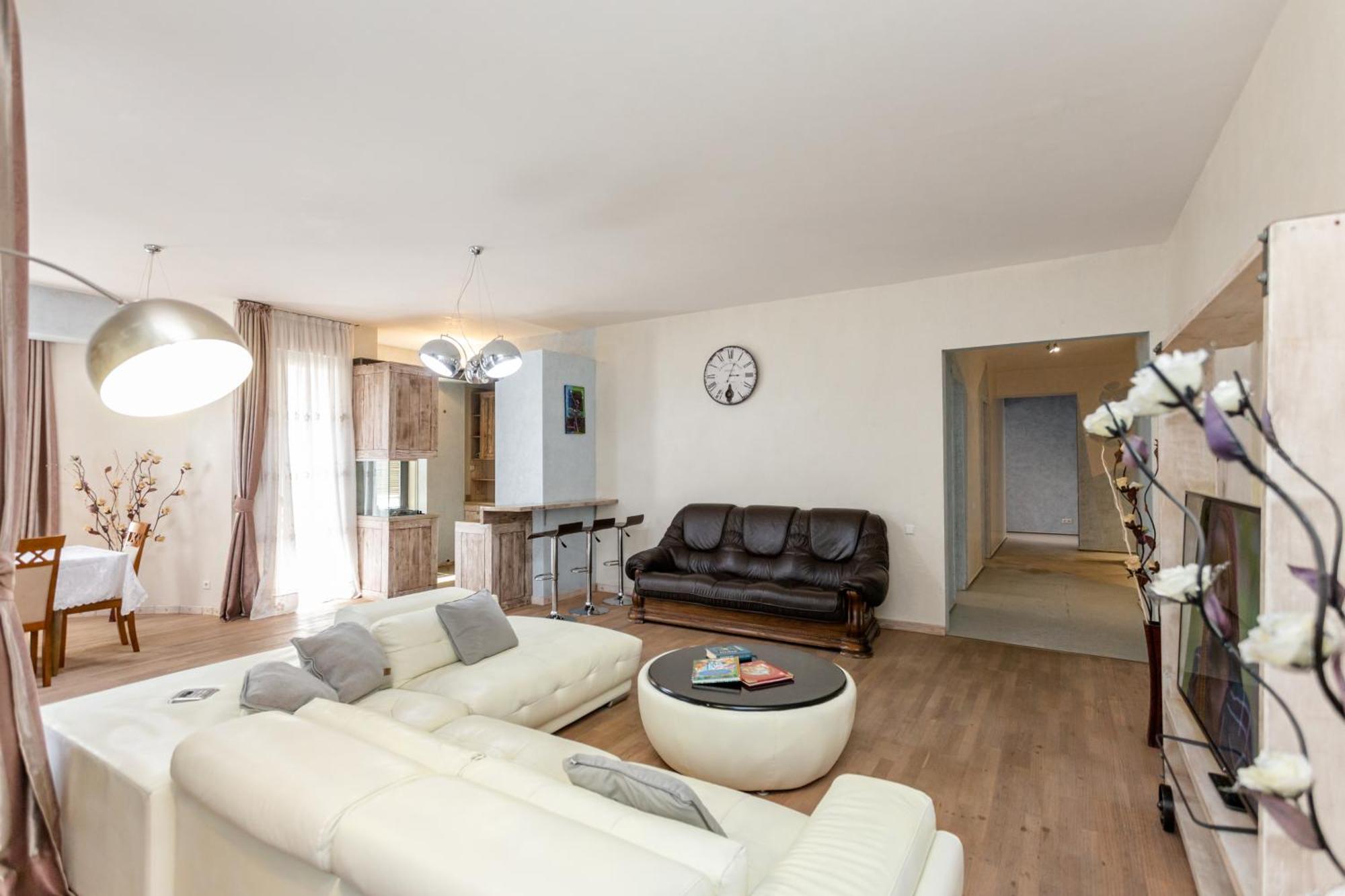 Serviced Apartment On Rustaveli Avenue 9 Tiflis Exterior foto