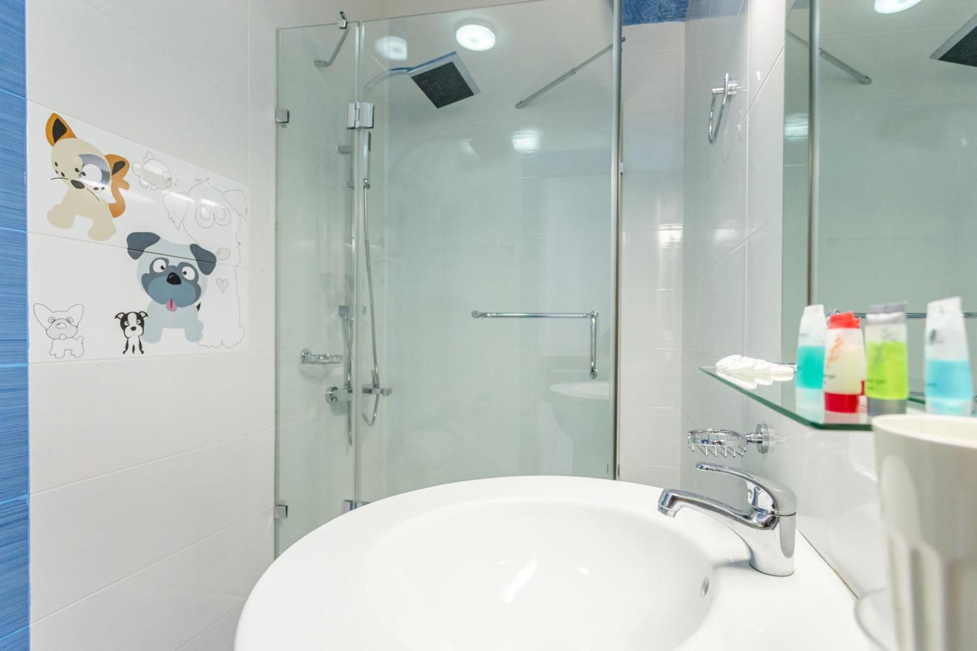 Serviced Apartment On Rustaveli Avenue 9 Tiflis Exterior foto