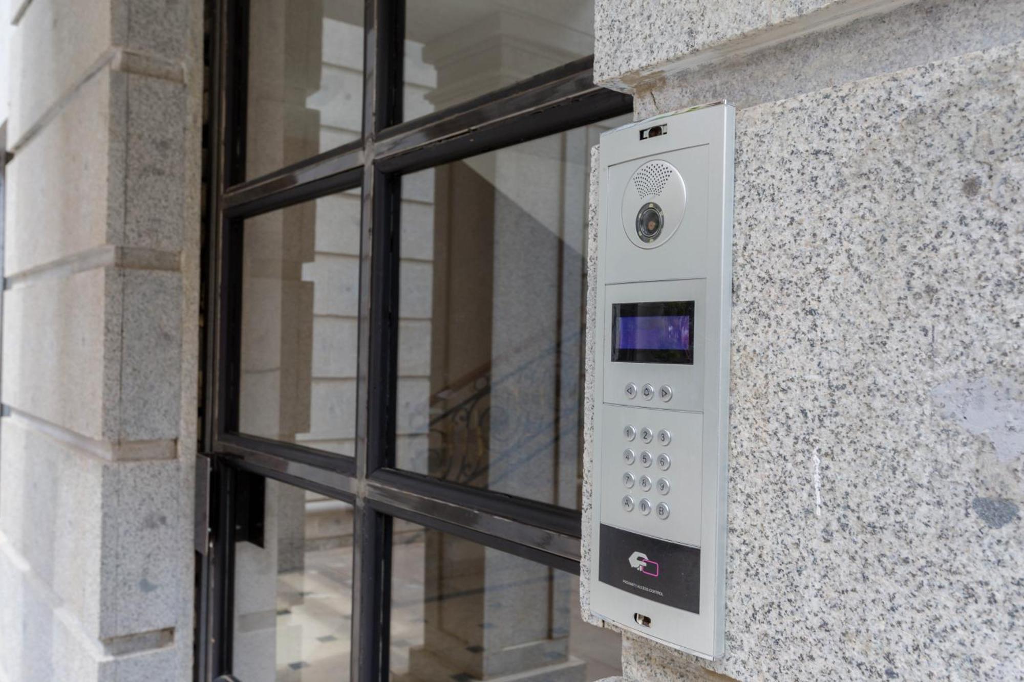 Serviced Apartment On Rustaveli Avenue 9 Tiflis Exterior foto